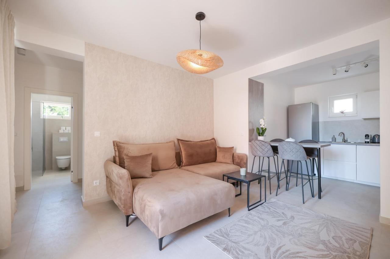 Apartments Mila Sveti Filip i Jakov Zewnętrze zdjęcie