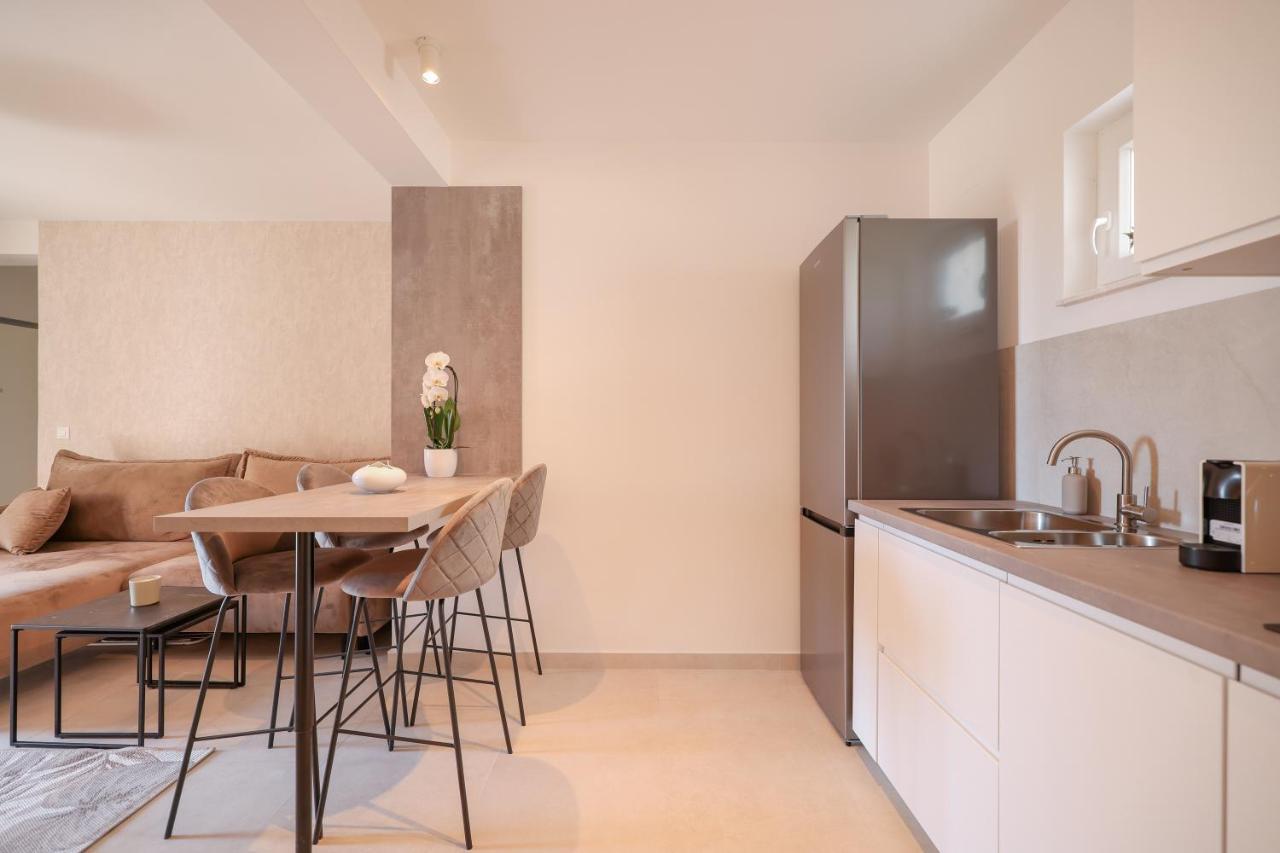 Apartments Mila Sveti Filip i Jakov Zewnętrze zdjęcie