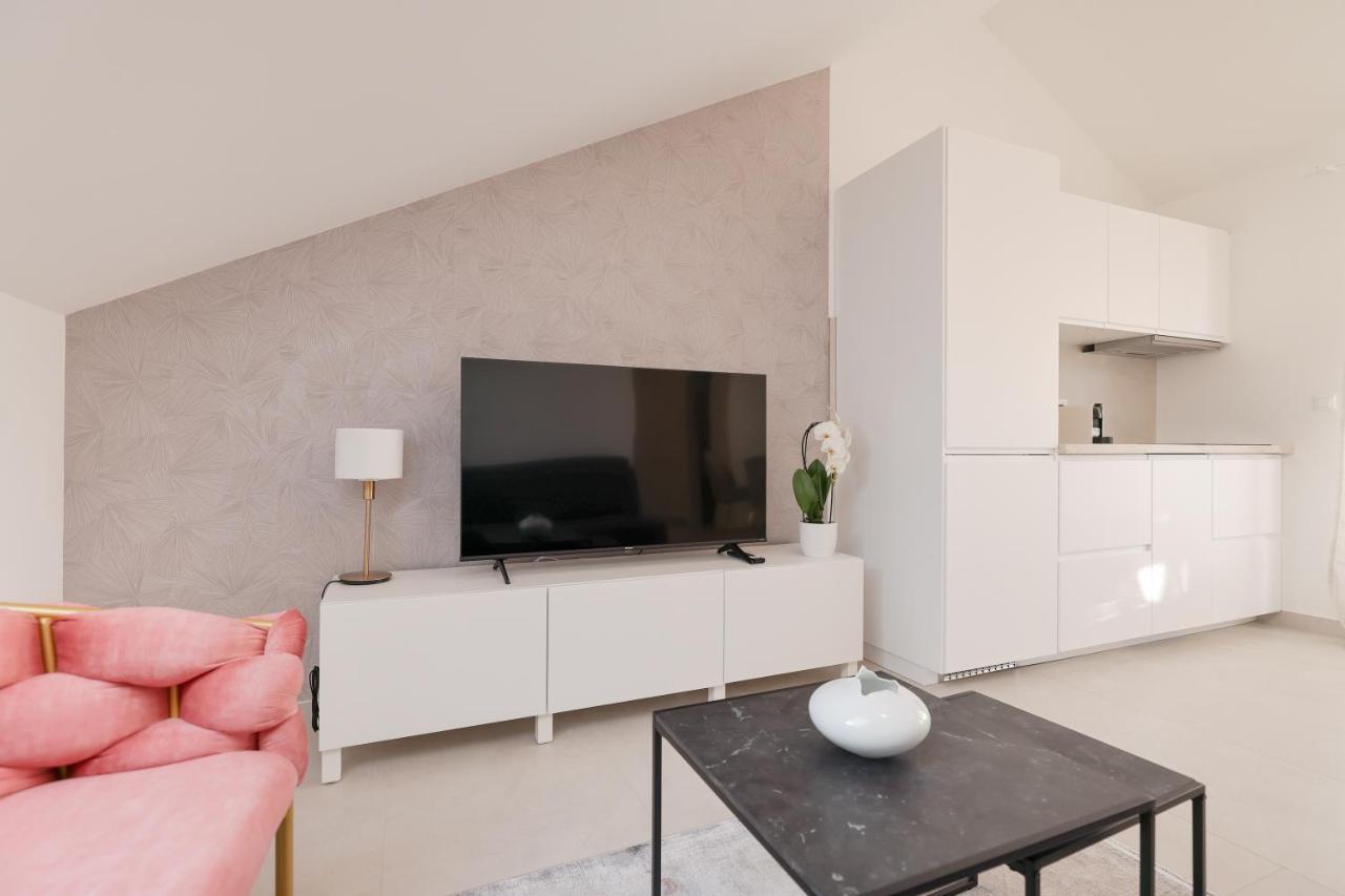 Apartments Mila Sveti Filip i Jakov Zewnętrze zdjęcie