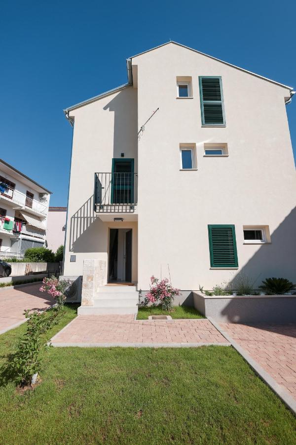 Apartments Mila Sveti Filip i Jakov Zewnętrze zdjęcie