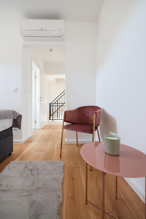 Apartments Mila Sveti Filip i Jakov Zewnętrze zdjęcie